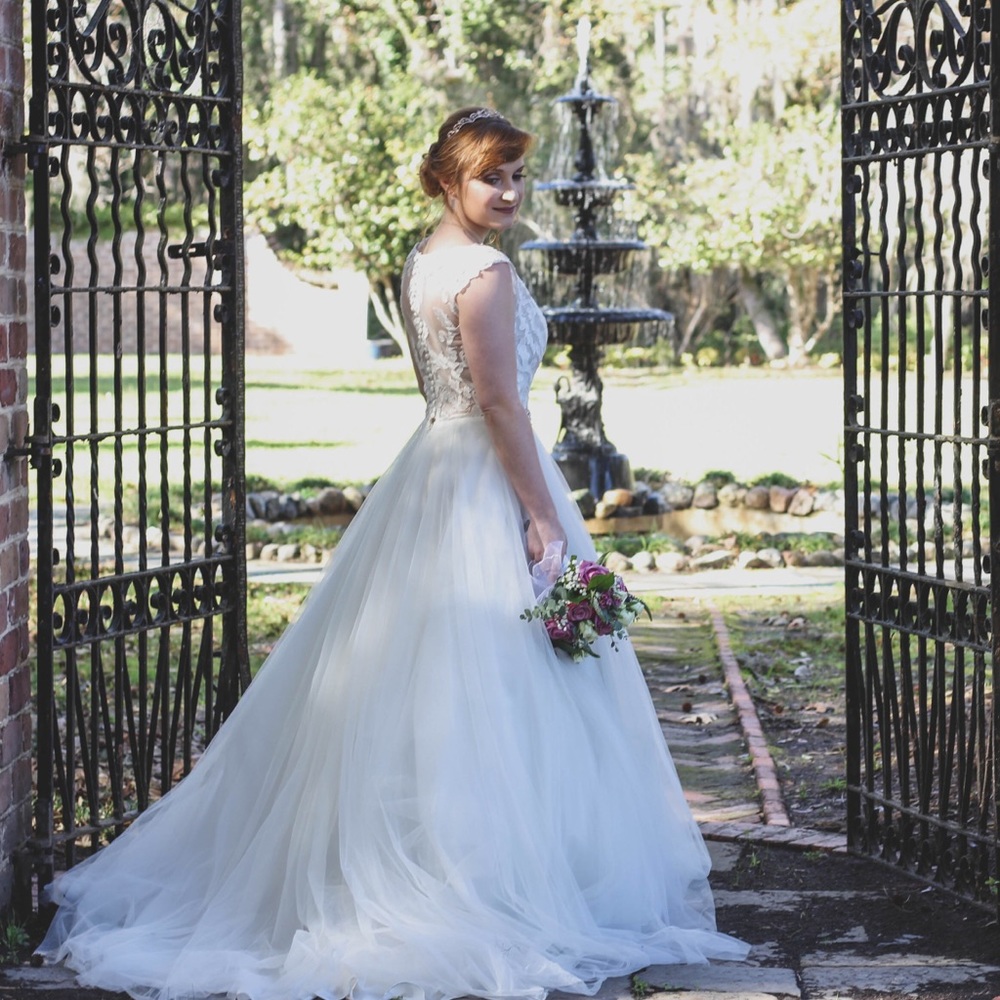 Meet your Posher, Lena